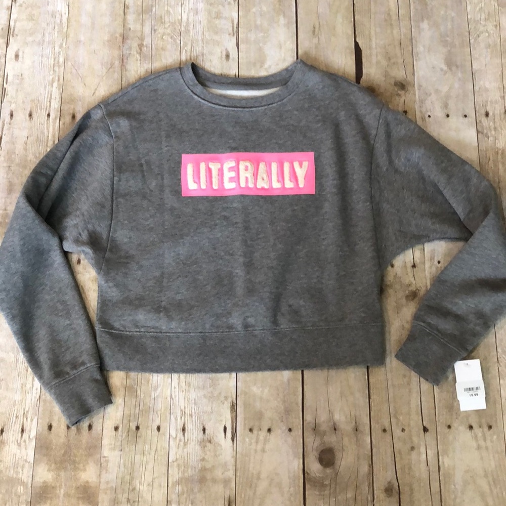 NWT women’s gray sweatshirt size S